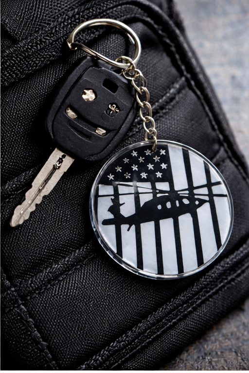 Blackhawk Helicopter Keychain – Aviation Gift for Pilots & Enthusiasts